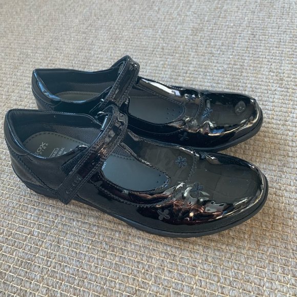 Geox T-strap Patent Leather Shoes - Picture 2 of 6